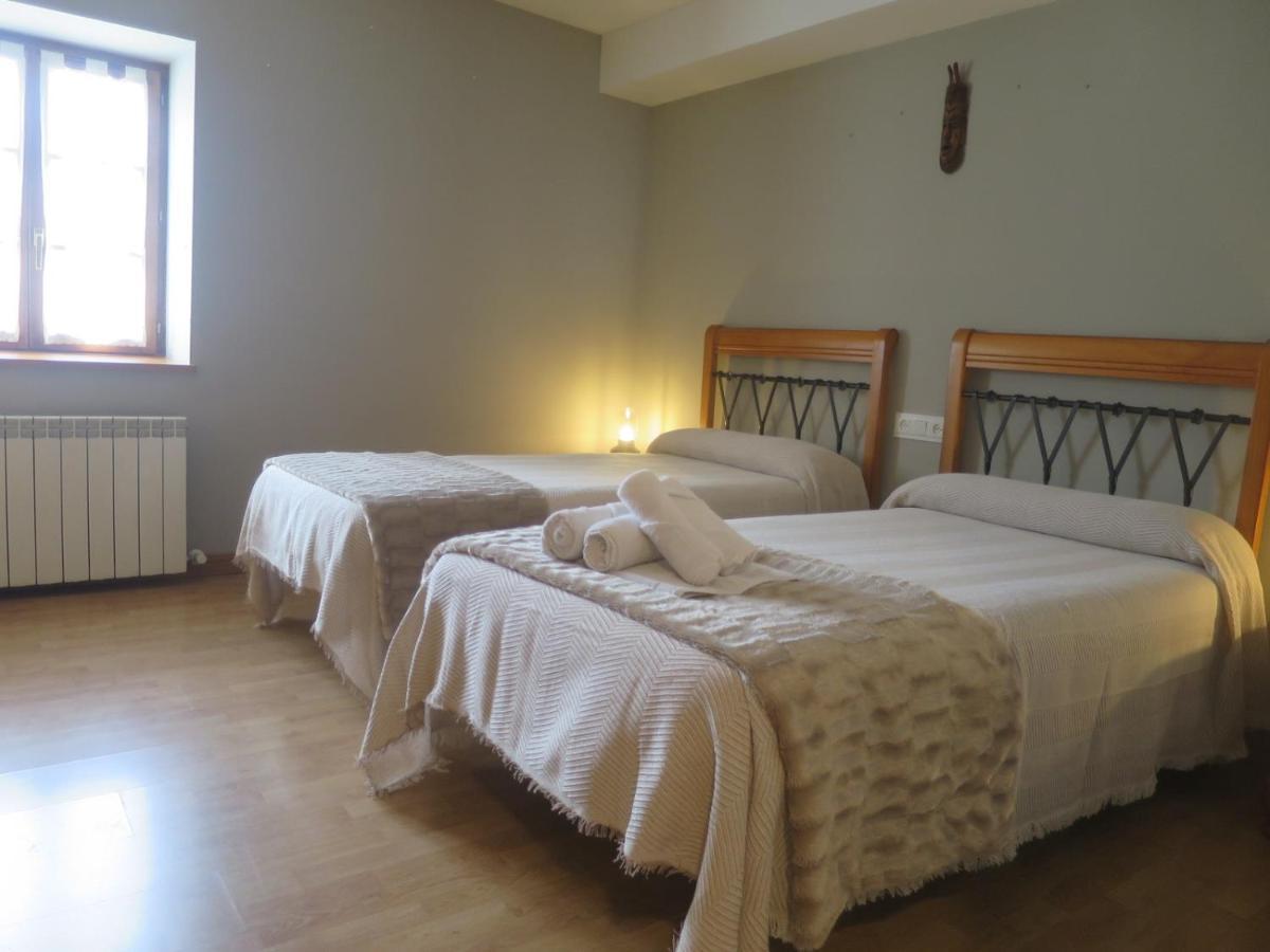 Posada De Oitz Oiz Buitenkant foto